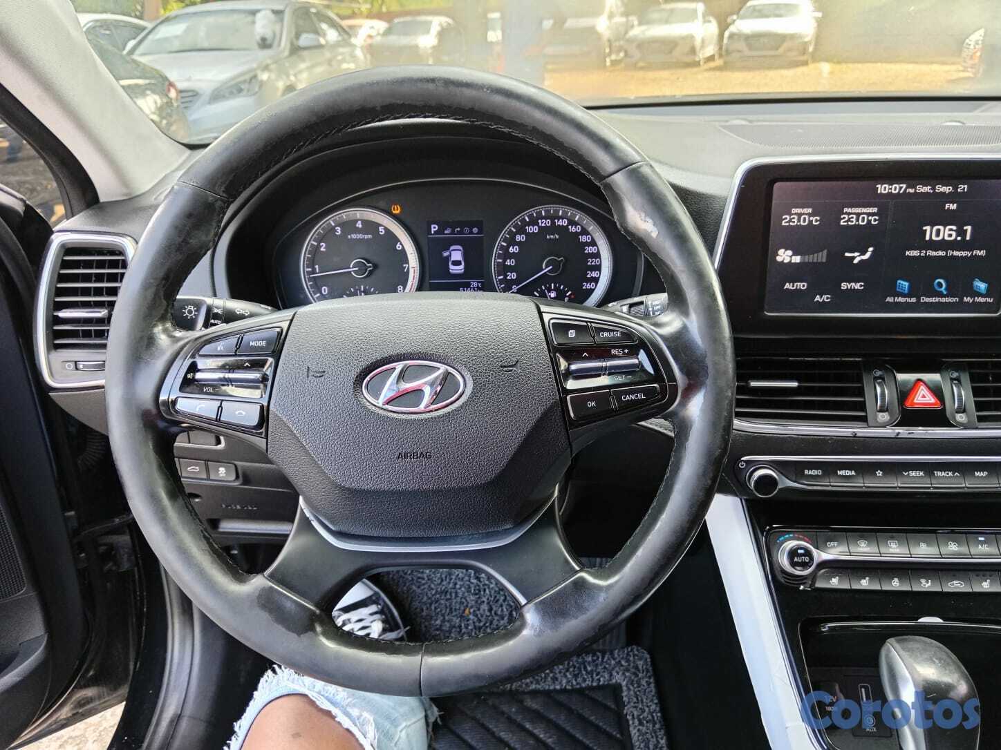 carros - HYUNDAI GRANDEUR 2018 NEGRO 7