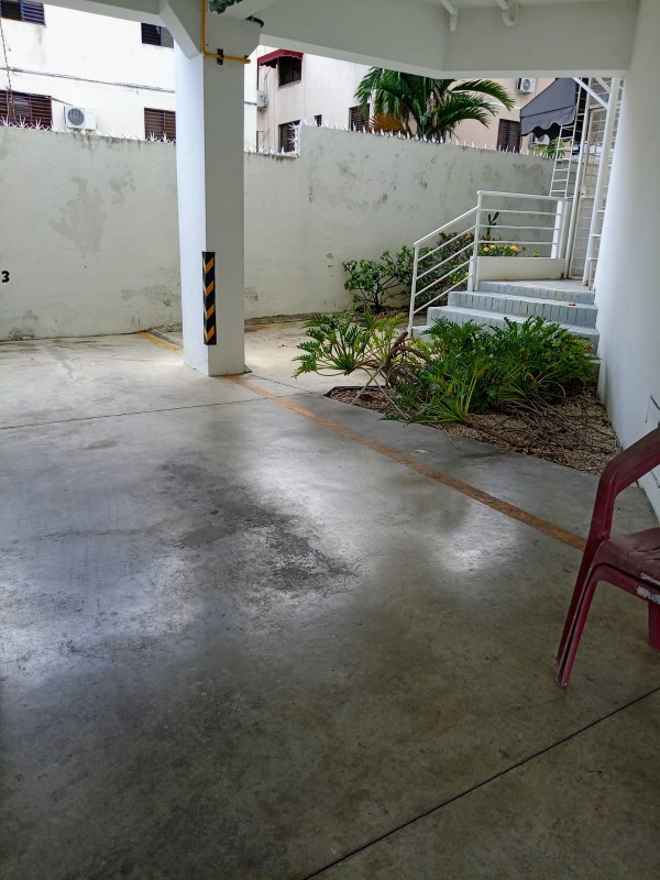 apartamentos - Vendo Apartamento en el Residencial Los Senderos, detrás de Carrefour.
3er.piso
 6