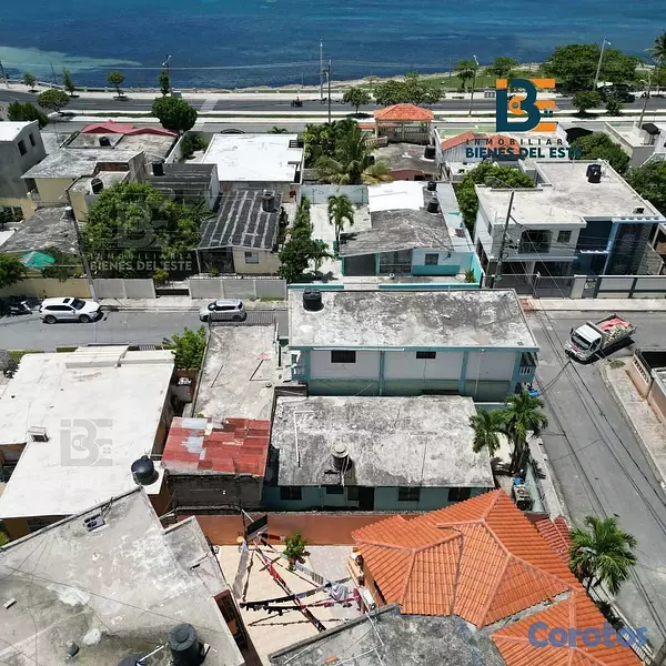 casas - Se vende estrategica propiedad en Miamar, muy bien 4