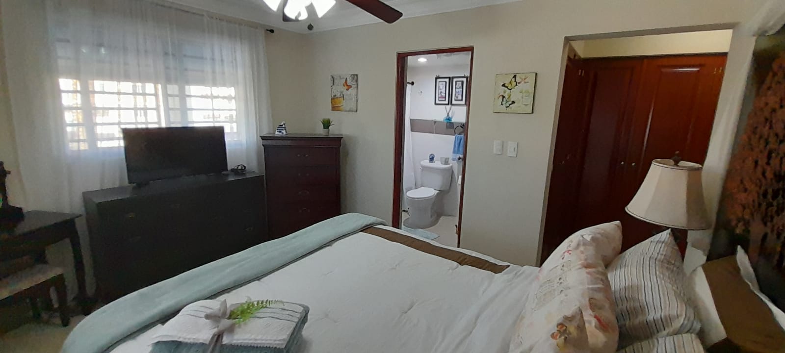 apartamentos - Apartamento 4to. Nivel con Terraza en Los Prados 2