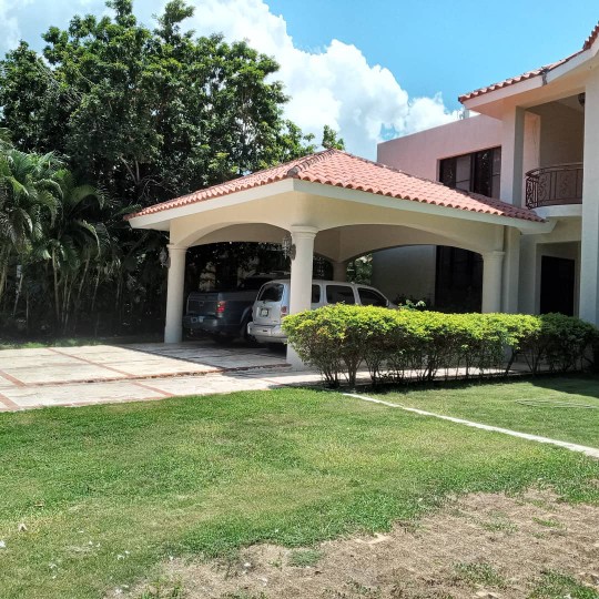 Villa en Metro country Club 📍 Juan dolioMetros. 9274 habitaciones más servic