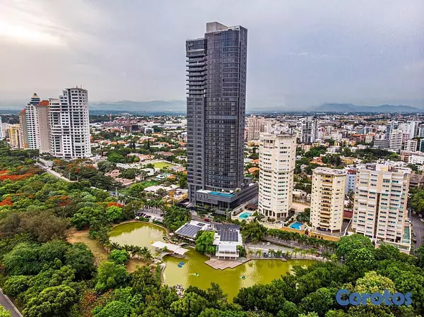 apartamentos - En Venta Piso Completo Nivel 29 Av. Anacaona con 6 parqueos 1