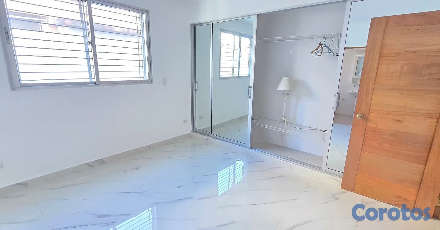 apartamentos - vendo 1er piso villa maria santiago exelente zona  4