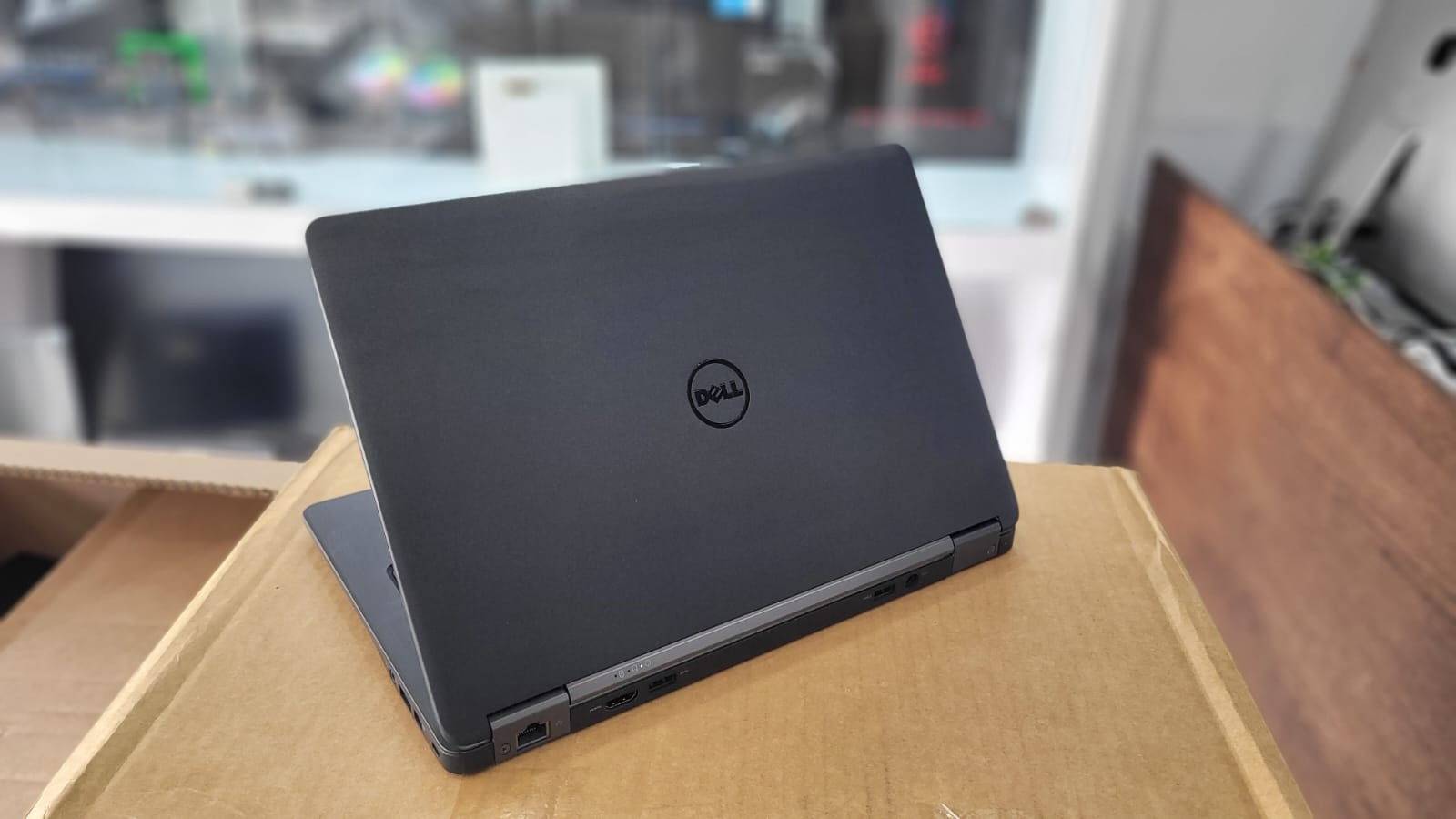 computadoras y laptops - LAPTOP i5 5TA DELL 8GB/128SSD-256SSD 13PLG 1
