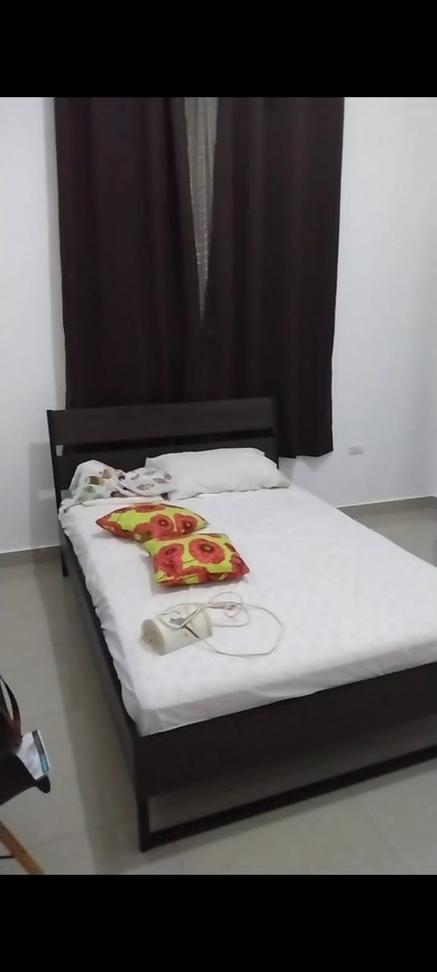 muebles y colchones - Vendo Base de Cama IKEA Trysil Full Size RD 6,000 pesos 