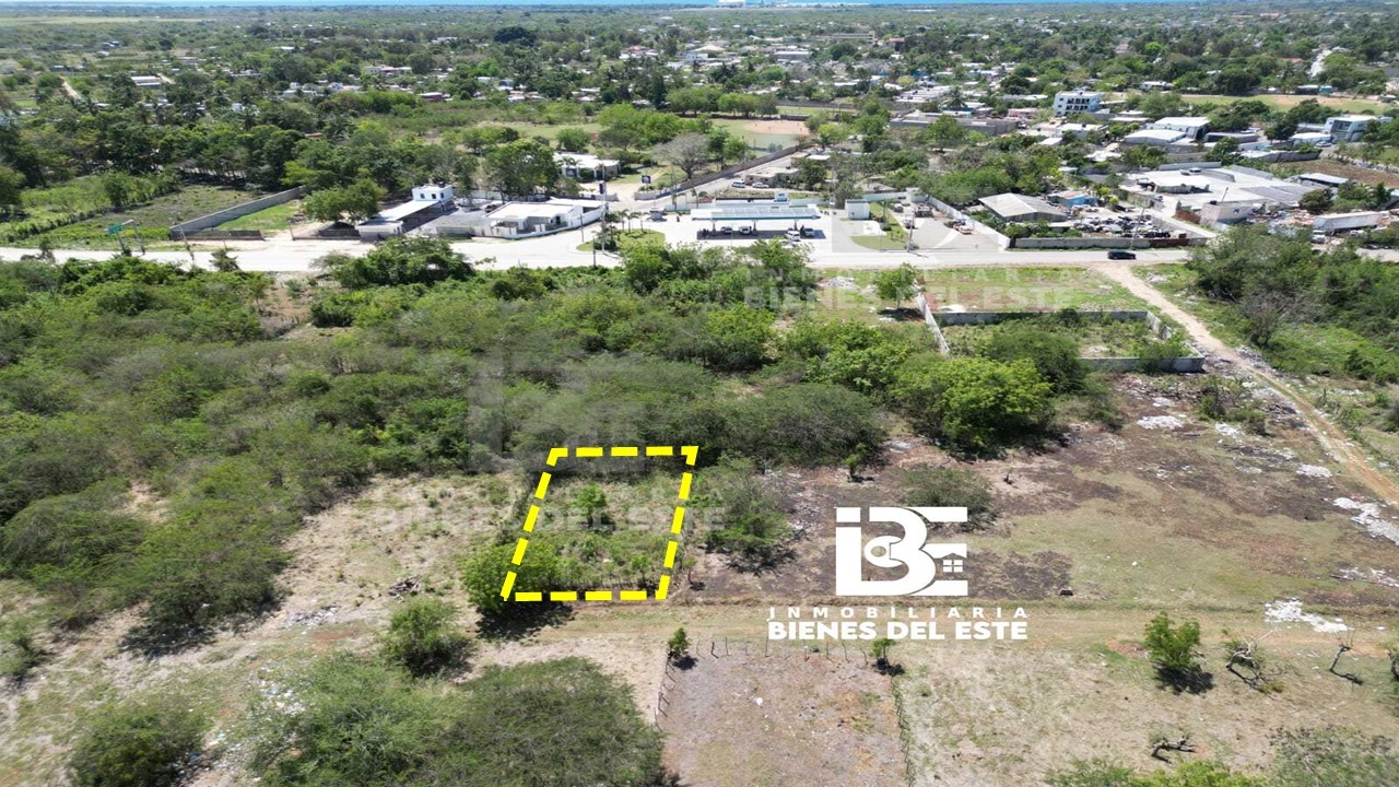 solares y terrenos - Se Vende Solar de Oportunidad, 300 metros,  Proyecto El Codia.  5