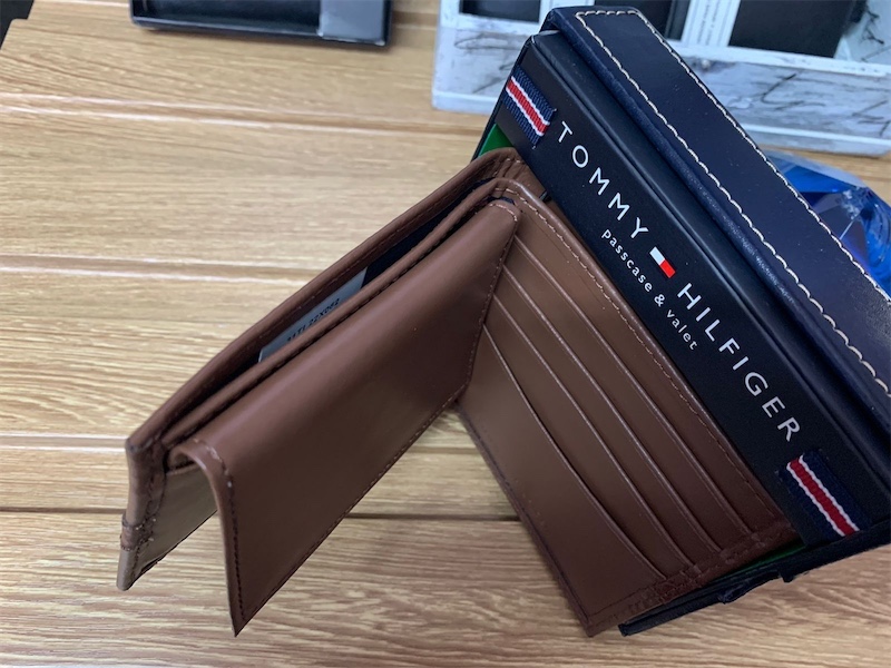 carteras y maletas - Carteras Tommy Hilfiger original 9