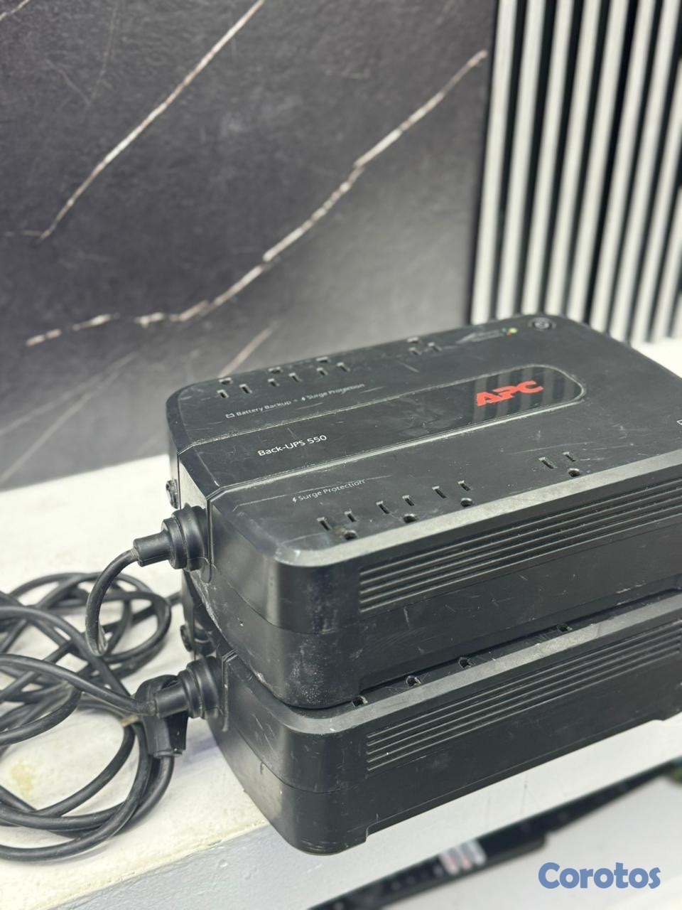 otros electronicos - UPS MARCA: APC de 550 watts 2