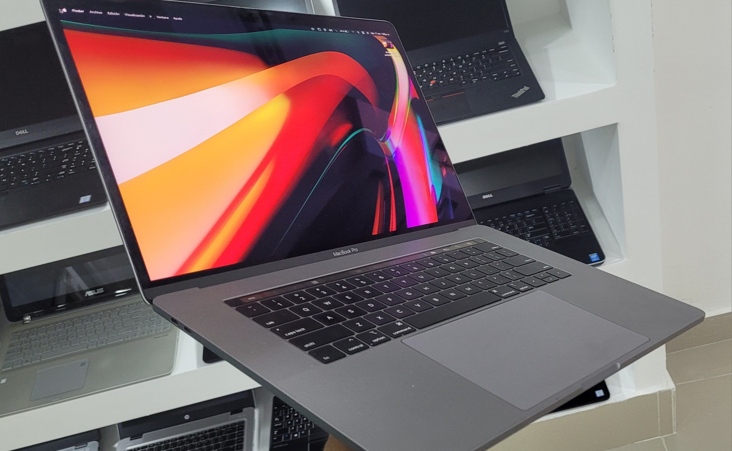 computadoras y laptops - Macbook Pro A1990 15 Intel i7 Ram 32gb SSD 1TB AÑO 2018 1