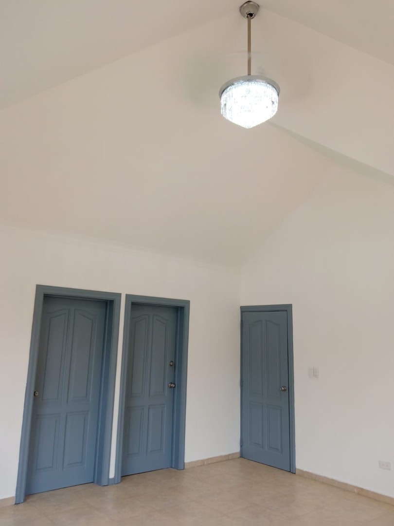 casas - VENDO ESPECTACULAR CASA EN RES. CERRADO PROX. A CUESTA HERMOSA II
CÓDIGO: PD213 9
