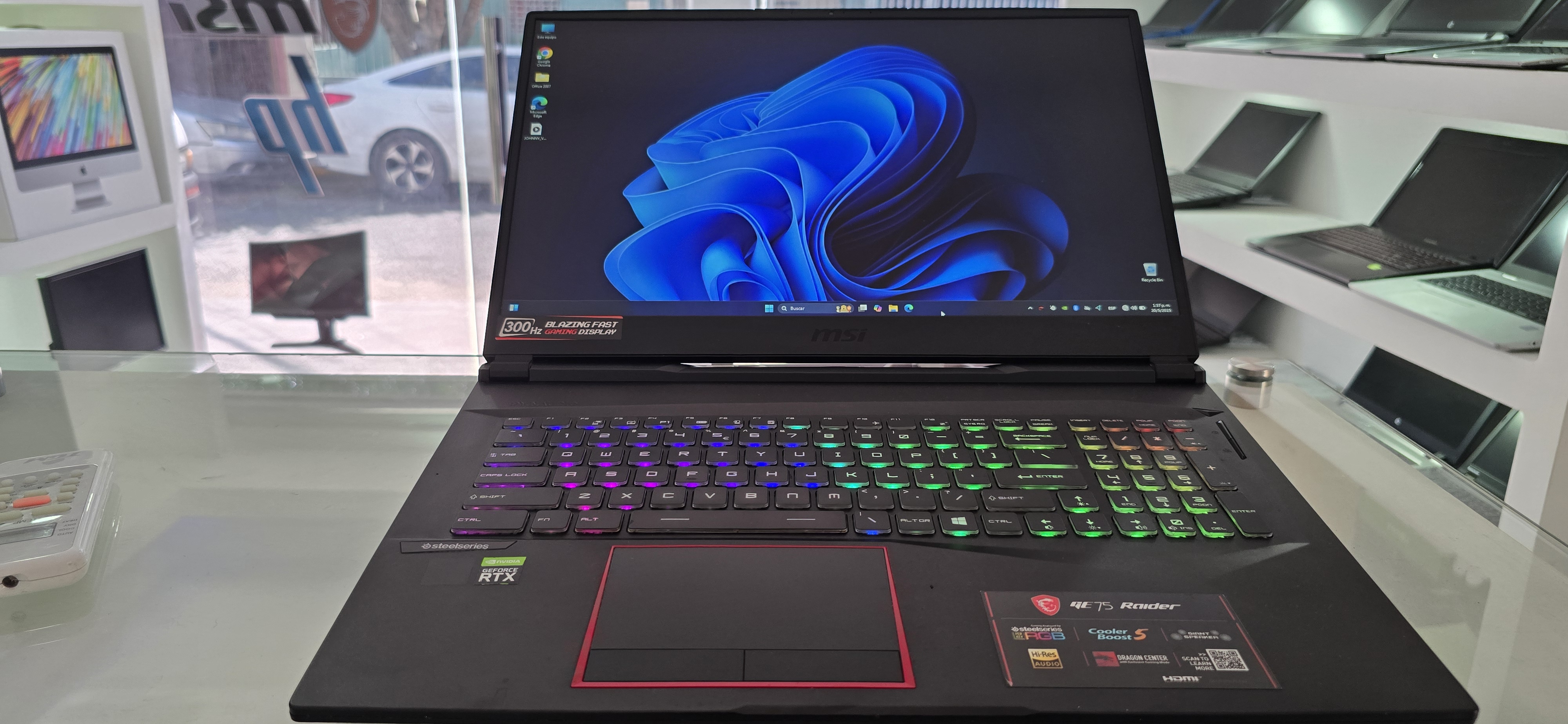 computadoras y laptops - msi Gamer 17.3 Pulg Core i7 2.8ghz Ram 24gb Disco 1tb ssd Nvidea Rtx 2060 6gb  1