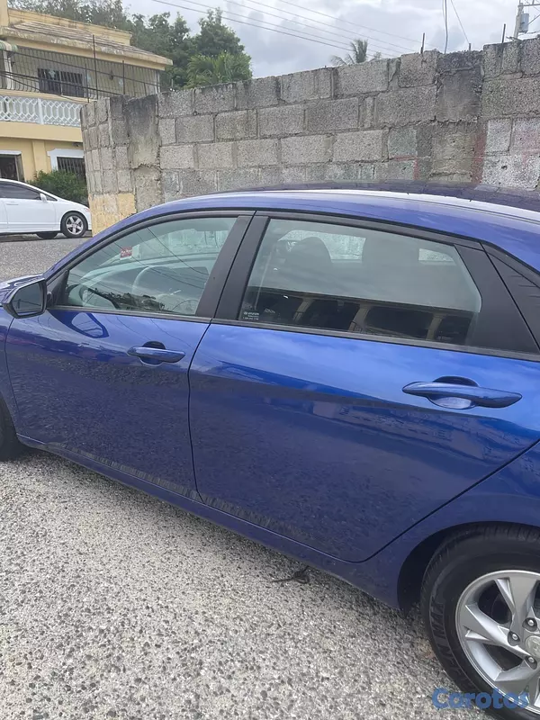 carros - Hyundai Elantra SE 2021 4