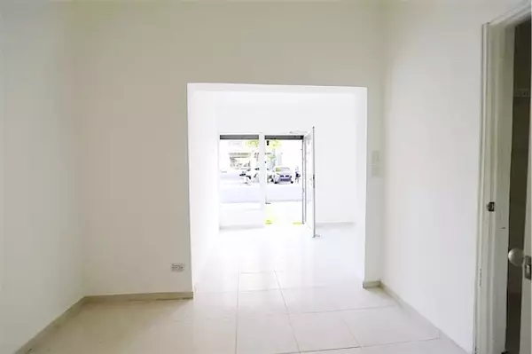 oficinas y locales comerciales - Local en primer nivel Evaristo  3