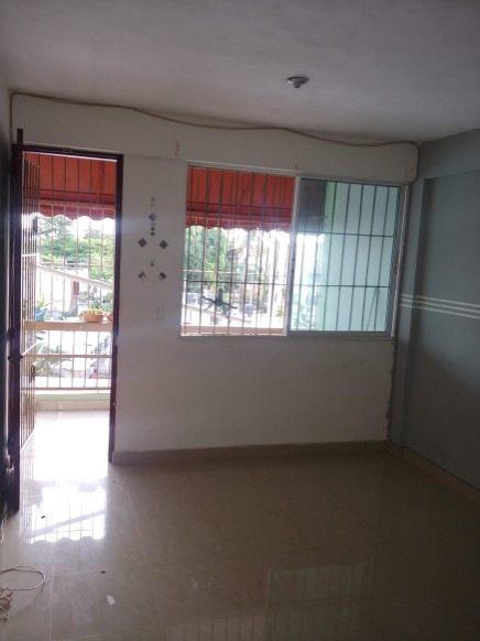 apartamentos - apto de  oportunidad. Entre Núñez y la Cayetano  Germosen.4to piso 2