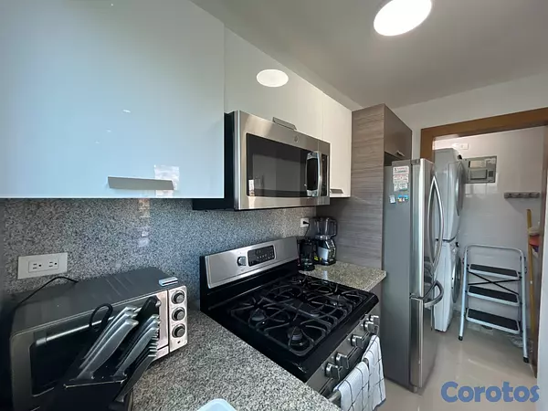 apartamentos - Apartamento full amueblado con balcon frontal y as 2