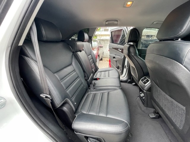 jeepetas y camionetas - Kia Sorento EX-T 2016 9