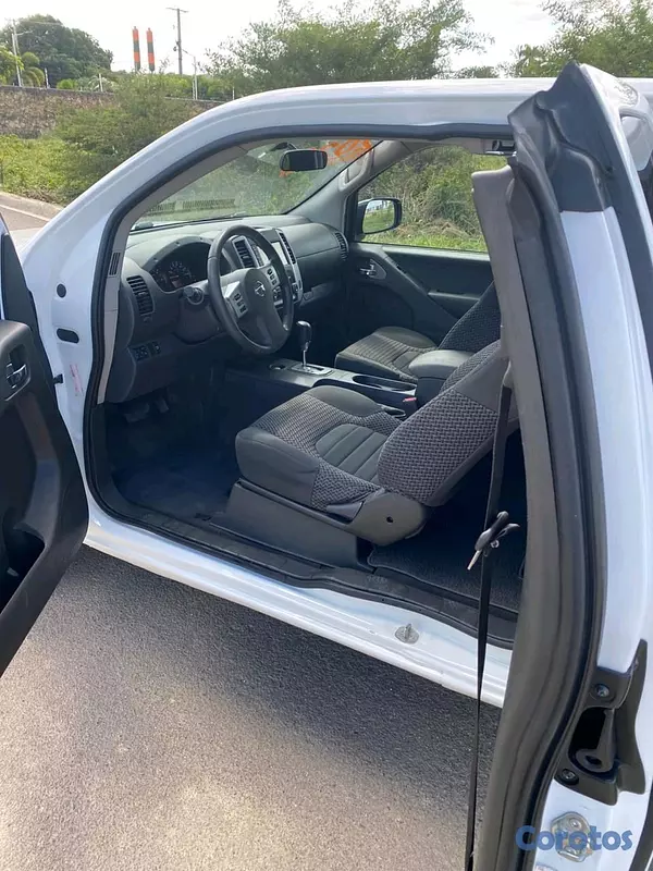 jeepetas y camionetas - NISSAN FRONTIER  9