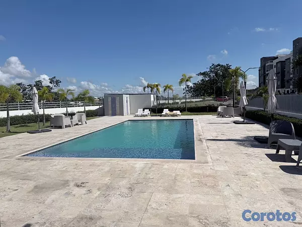 apartamentos - vendo amueblado rep de Colombia segundo nivel tres habitaciones dos parqueos bal 12