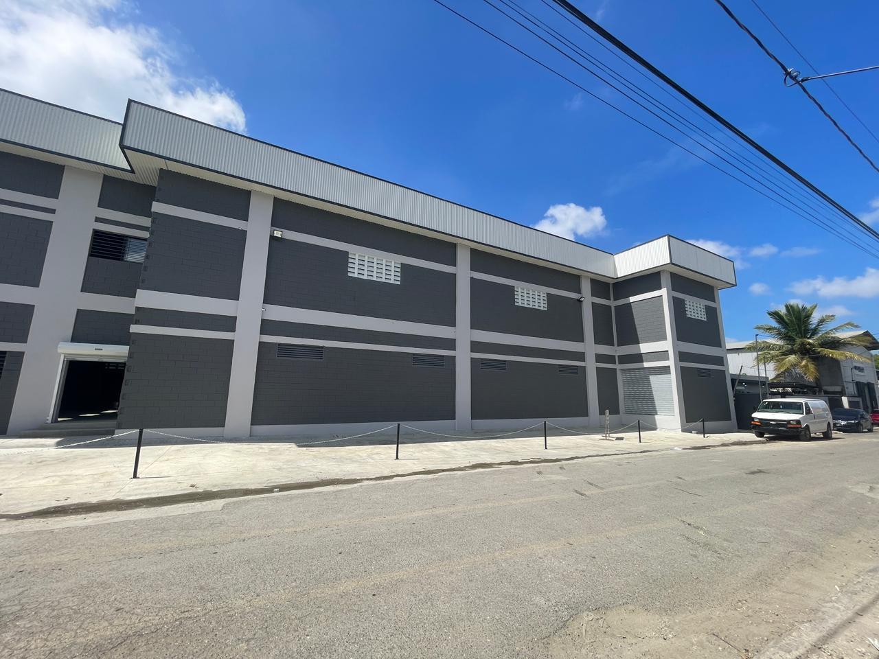 oficinas y locales comerciales - Alquilo Nave 600 mts en Santiago, próx a la Sirena 0
