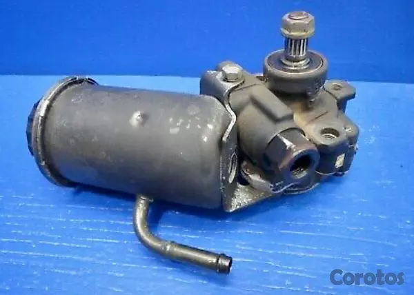 repuestos - Vendo Bomba hydraulica para Toyota 1998 4Runner power steering pump 3