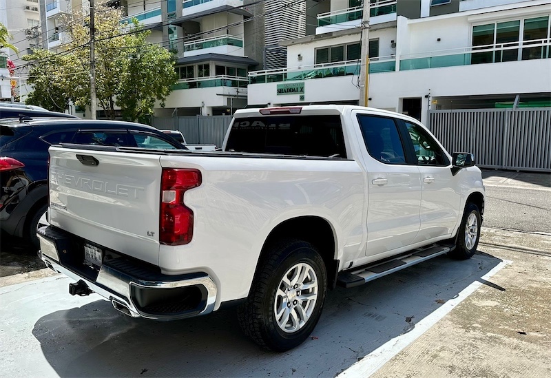 jeepetas y camionetas - Chevrolet Silverado LT 2020 4x4  1