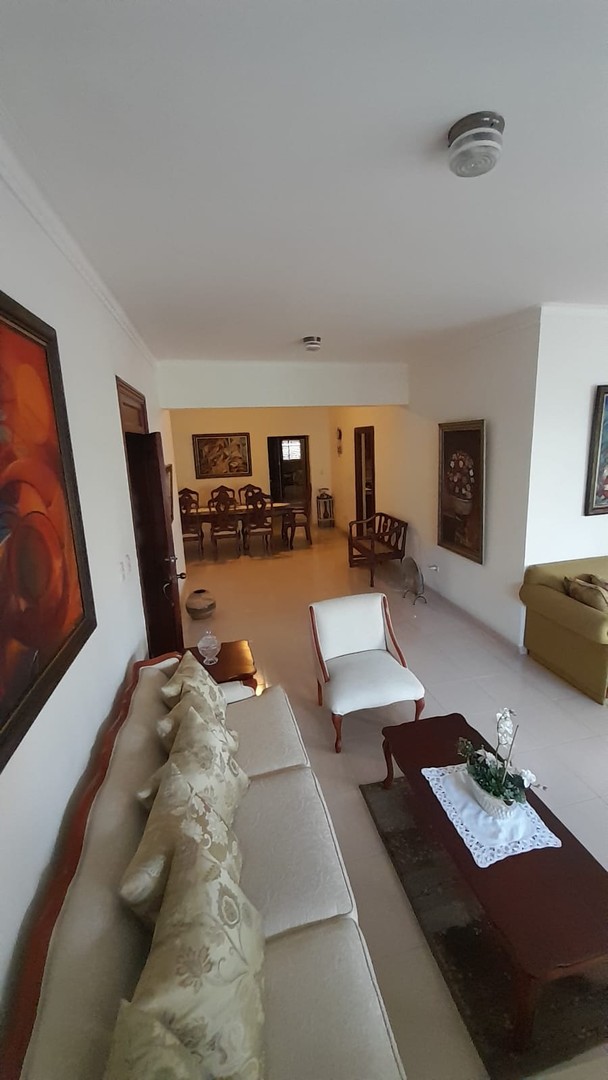 apartamentos - VENDO Apartamento en Evaristo Morales.
3er nivel. 0