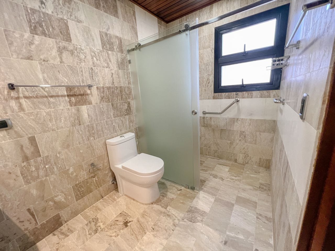 apartamentos - Vendo amplio apartamento en El Vergel 2