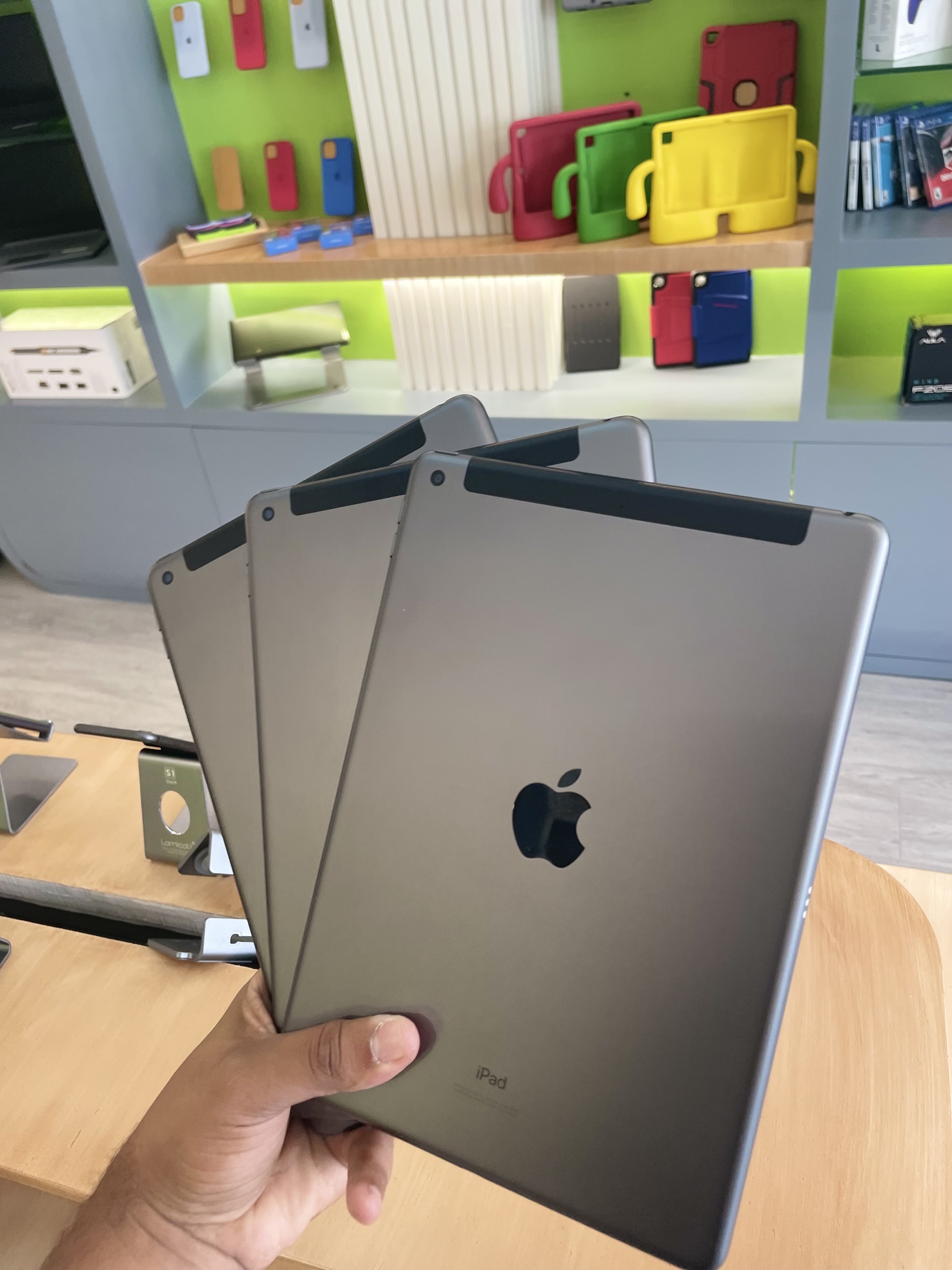 celulares y tabletas - IPAD 9TH GENERACIÓN 256Gb