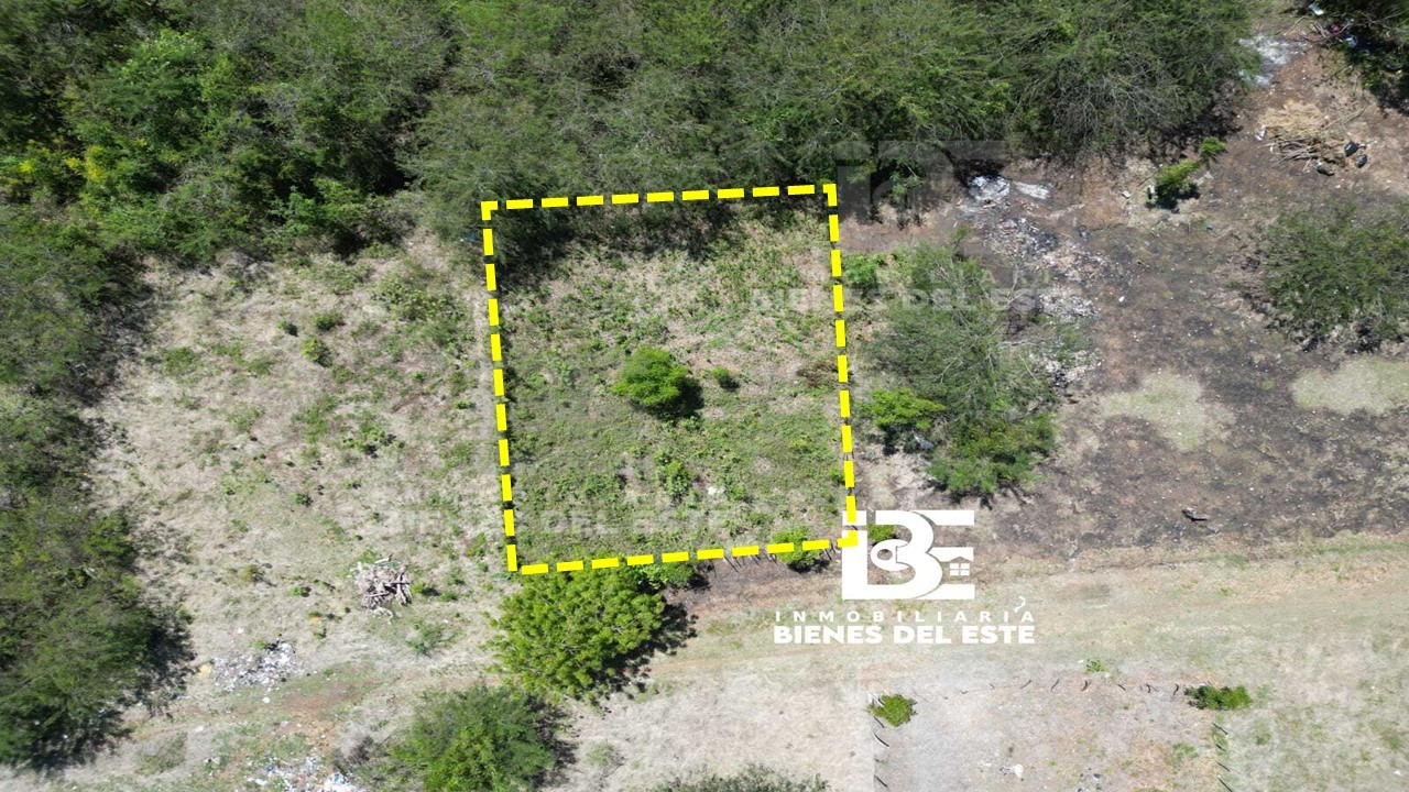 solares y terrenos - Se Vende Solar de Oportunidad, 300 metros,  Proyecto El Codia.  1