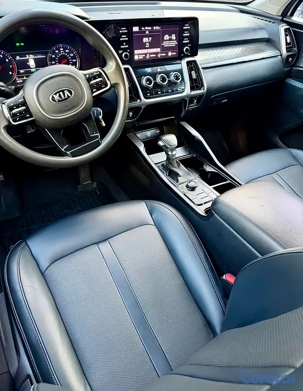 jeepetas y camionetas - Kia Sorento LX 2022 6