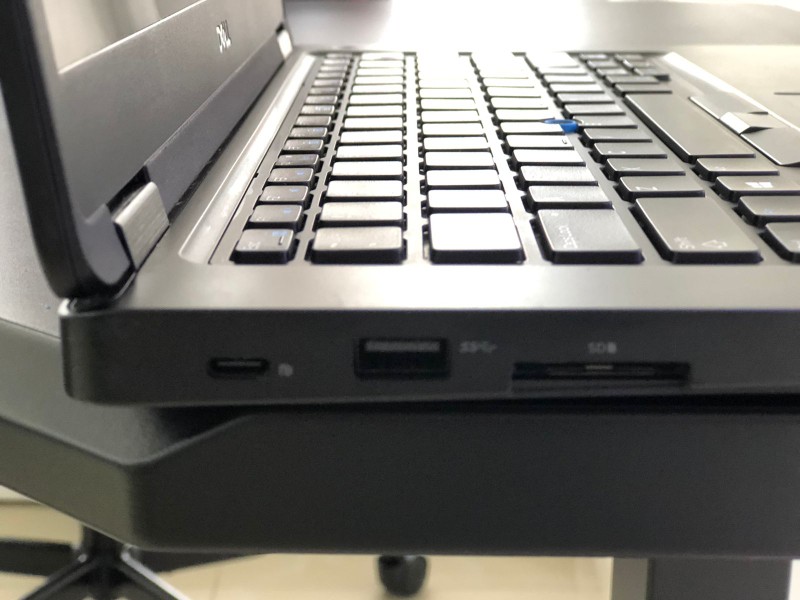 computadoras y laptops - Laptops latitude 5480 Intel Core i5-8va Generación- 4GB Ram - 480 Gb SSD Touch 1