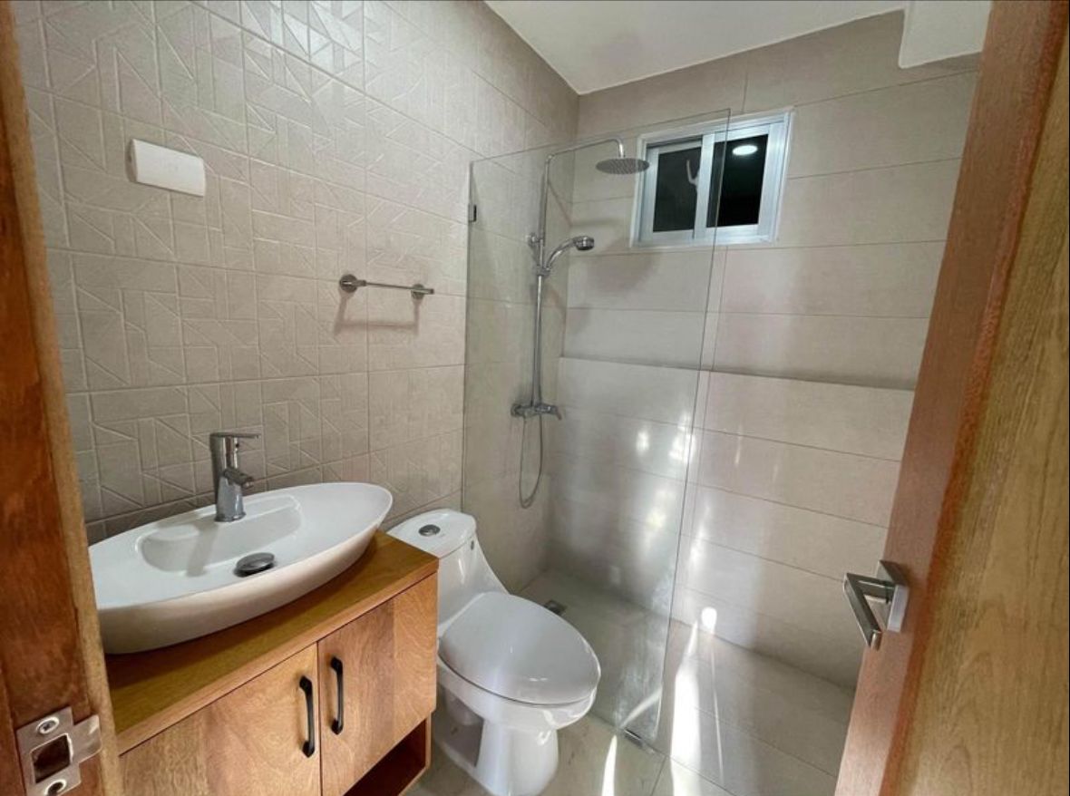 apartamentos - Apartamento con Linea Blanca en La Esmeralda  3