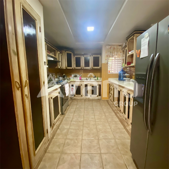 casas - Espaciosa casa de venta en Las Dianas  8