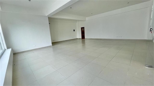oficinas y locales comerciales - Local Piantini 78 m 6