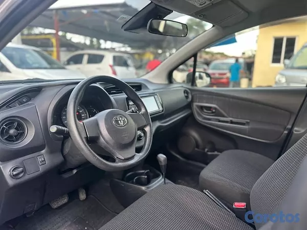 carros - 🚗 Toyota Vitz en Venta 4
