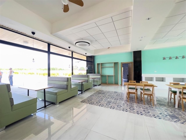 oficinas y locales comerciales - hotel en boca chica con alta rentabilidad  3