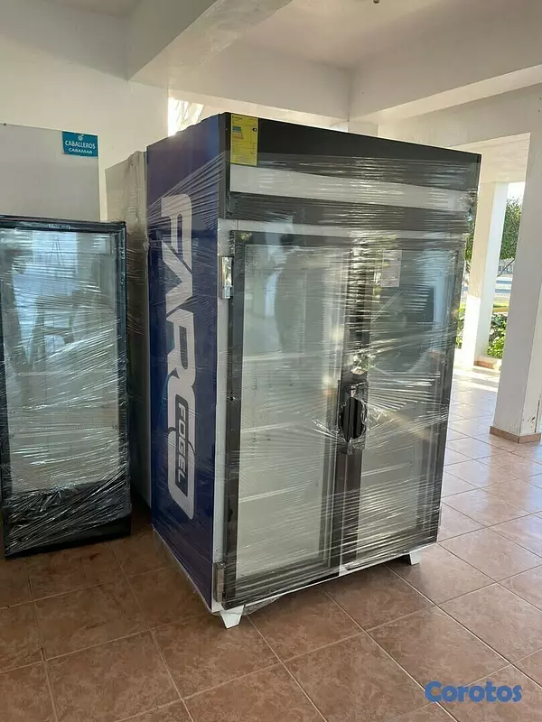 equipos profesionales - Refrigeradores Farco exhibidores 1, 2 y 3 puertas renovados 5