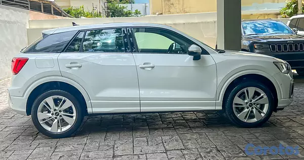 carros - Audi Q2 3