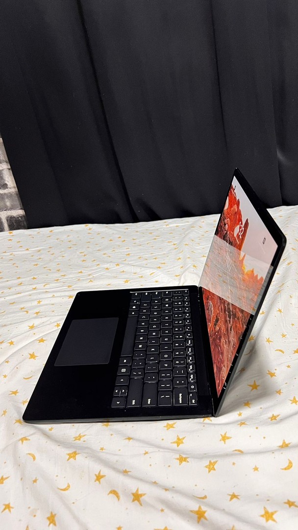 computadoras y laptops - Laptop Surface 4 13,5" Touchscreen i7 11th Gen, 16GBRAM, 256GB SSD. 5