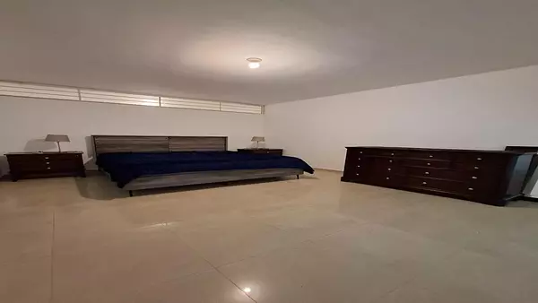 apartamentos - ALQUILER APARTAMENTO CON LINEA BLANCA 250m2 - Evaristo Morales 9