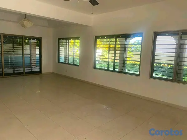 casas - casa amplia en residencial de puerto plata  12