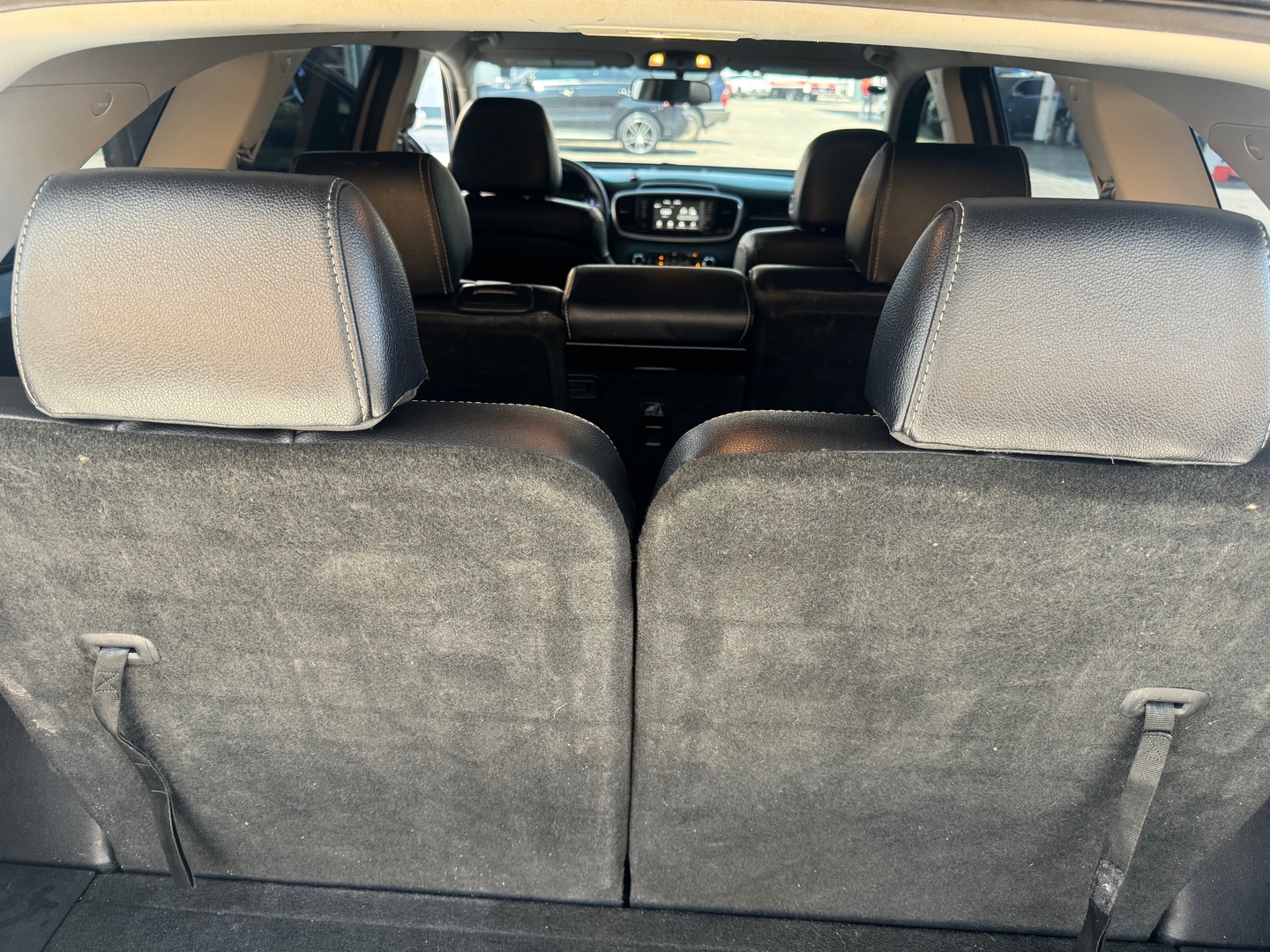 jeepetas y camionetas - Kia Sorento 2019 Lx Clean Carfax Excelentes Condiciones 8