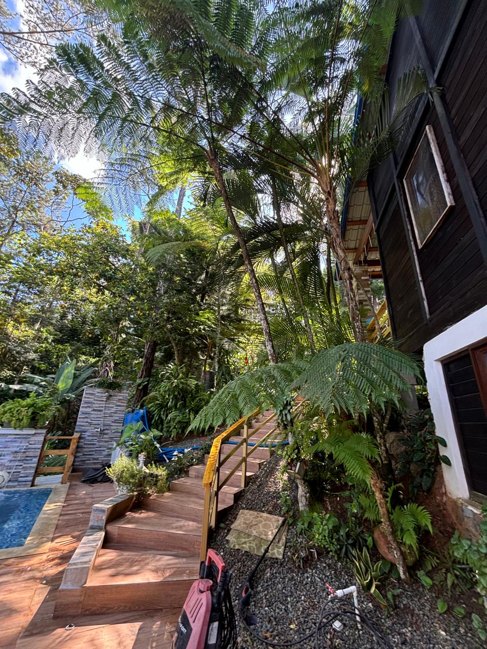 casas vacacionales y villas - Venta de Villa en Jarabacoa con Picuzzi 4