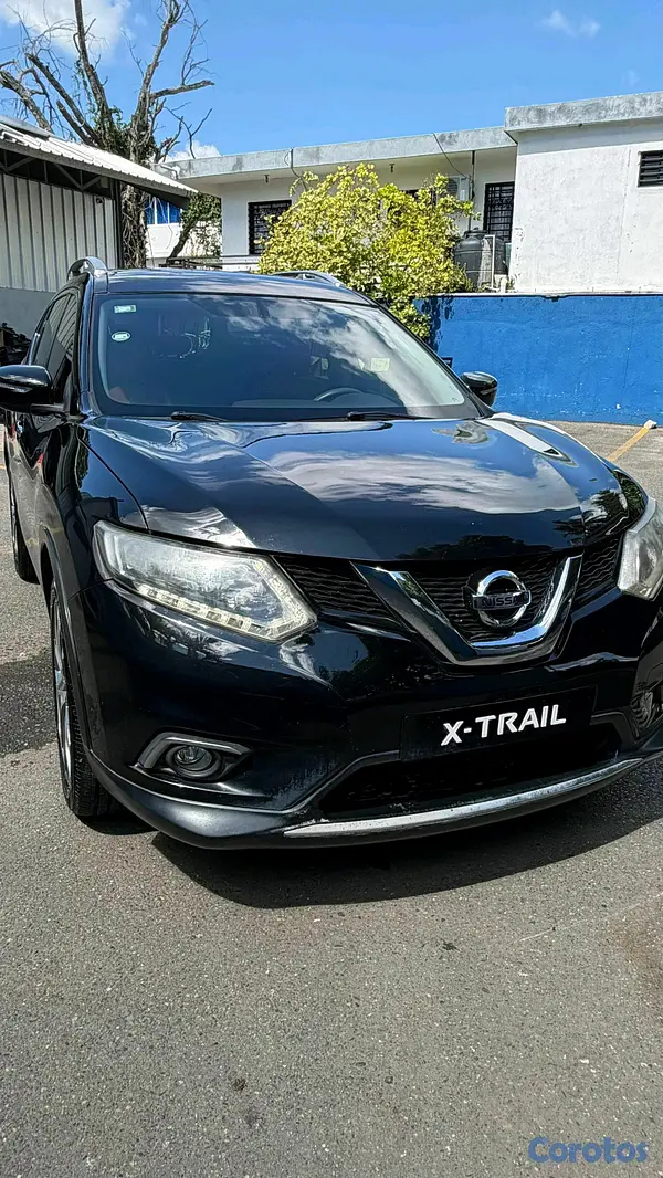 jeepetas y camionetas - Nissan xtrail 2016 4