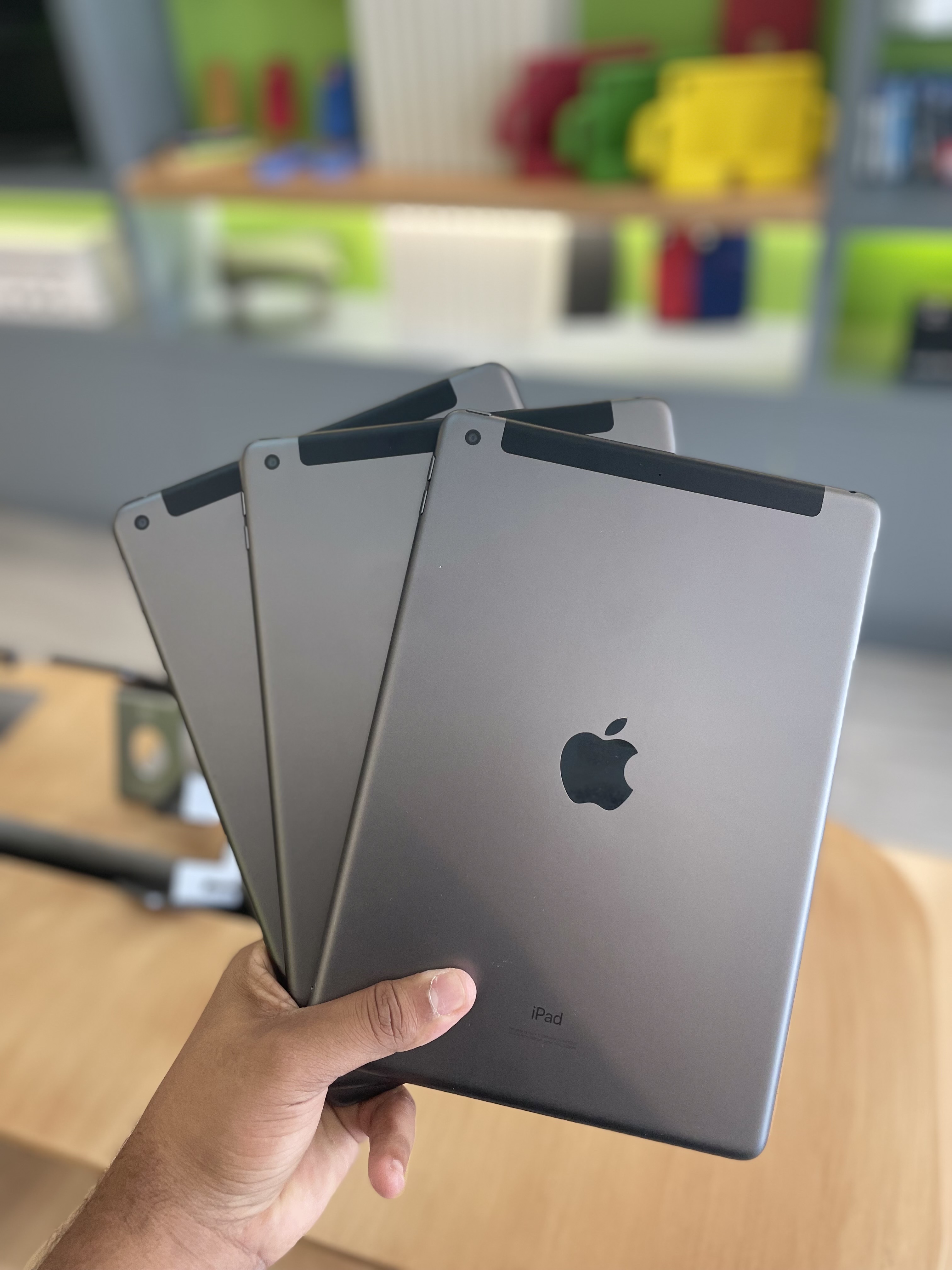 celulares y tabletas - IPAD 9TH GENERACIÓN 256Gb 1