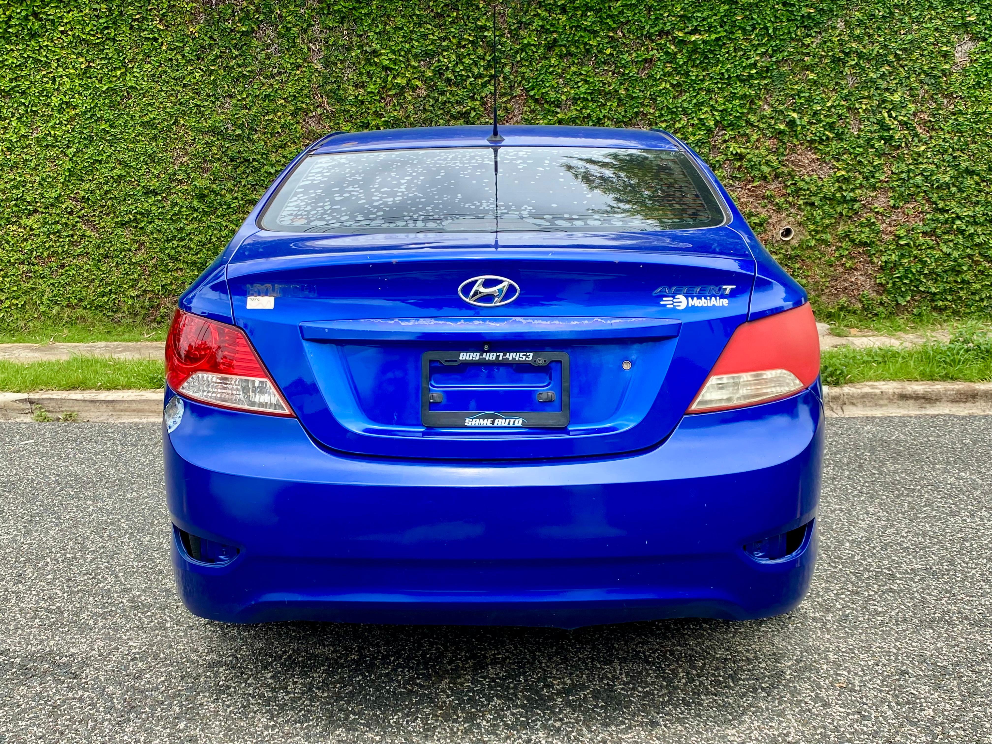 jeepetas y camionetas - HYUNDAI ACCENT 2011 4