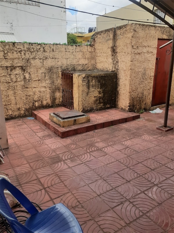 casas - Casa de dos niveles en venta charles de goullet 2