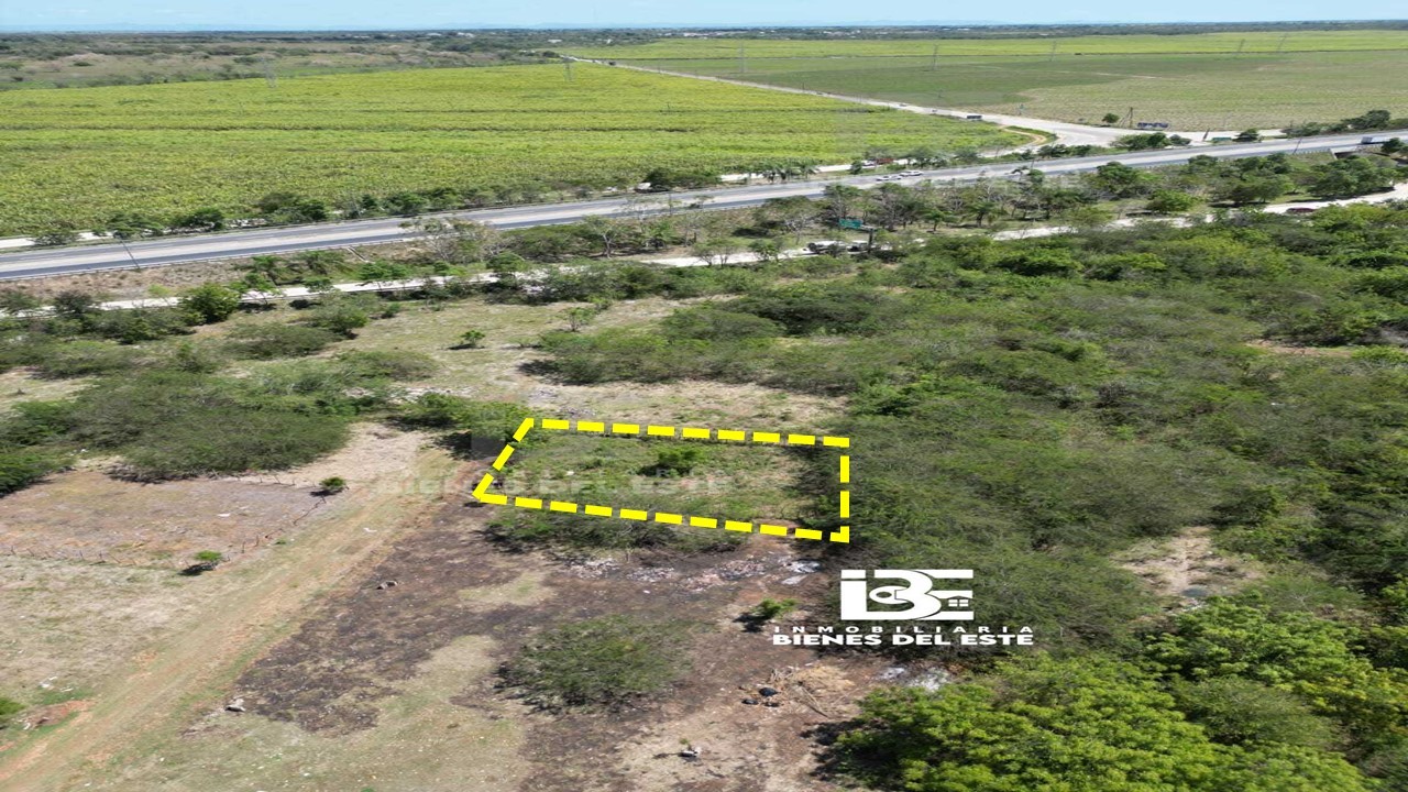 solares y terrenos - Se Vende Solar de Oportunidad, 300 metros,  Proyecto El Codia.  3