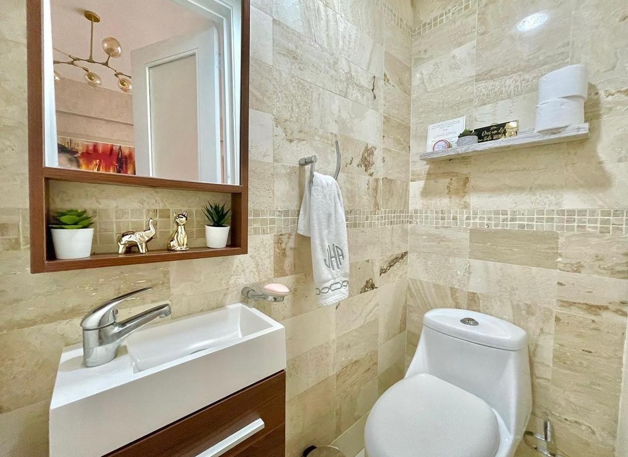apartamentos - Apartamento en Venta en Piantini Lujoso y Amplio. 3