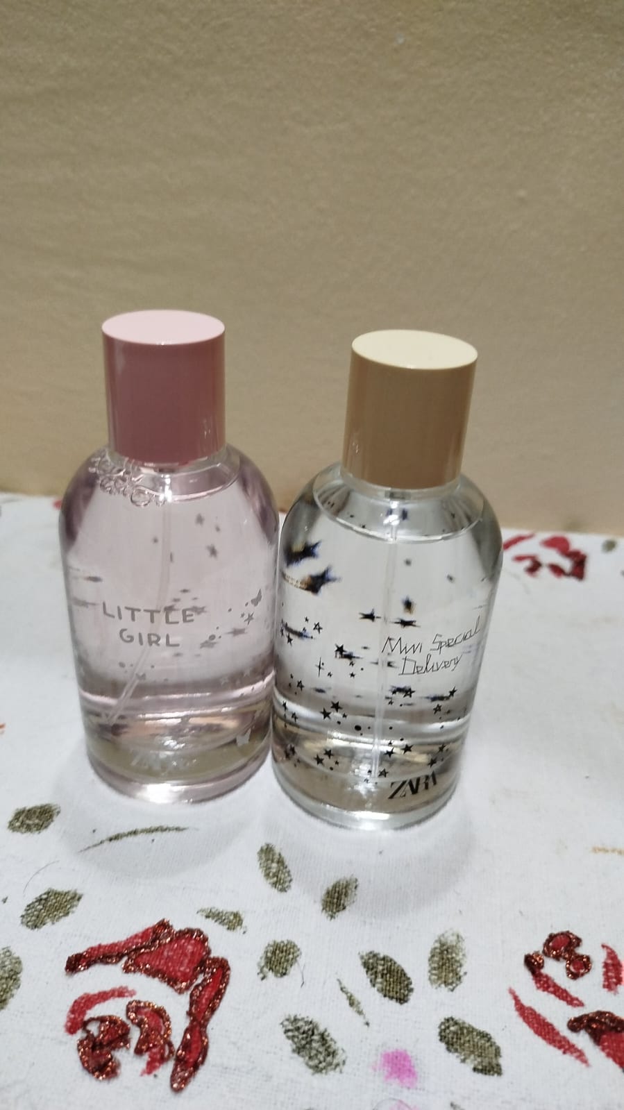salud y belleza - Perfumes Zara de niña 